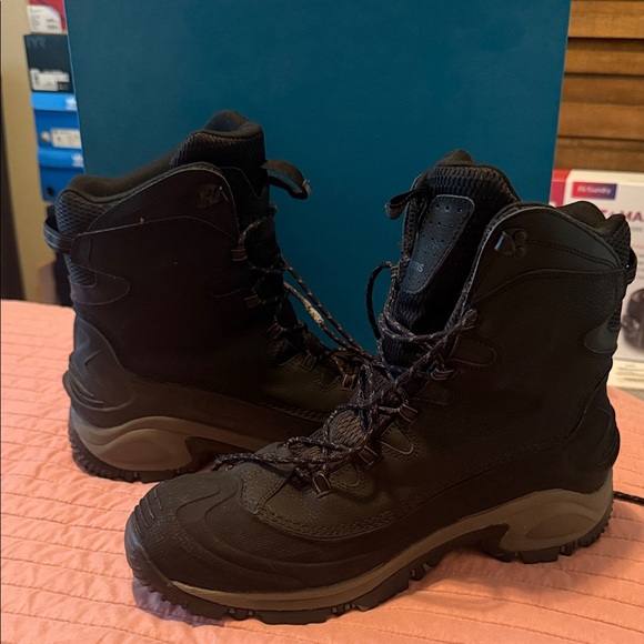 Columbia Men's Black Snow Boots - Picture 1 of 15
